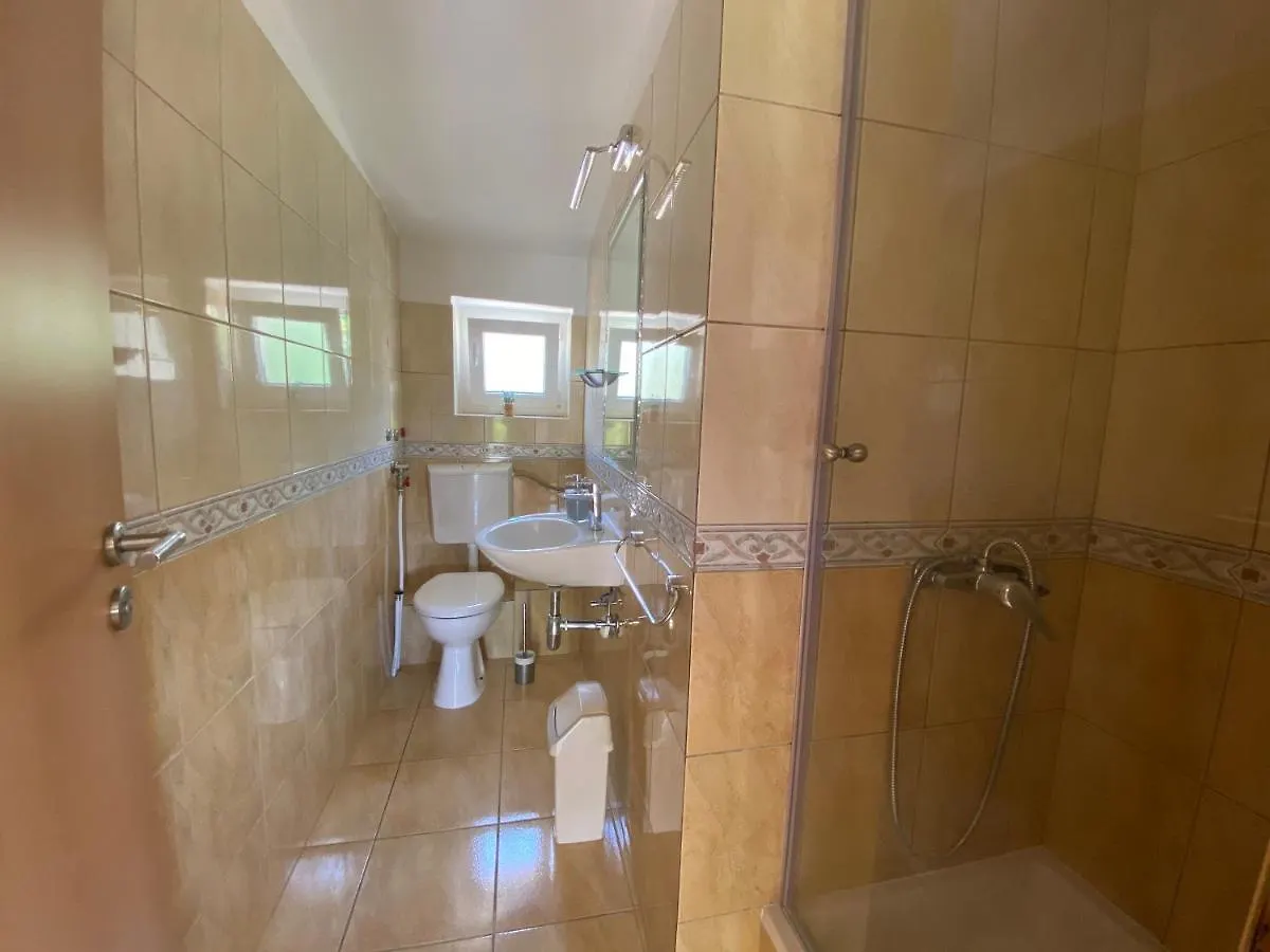 ***Quiet Place Near Sea And National Park*** Starigrad-Paklenica 0*,